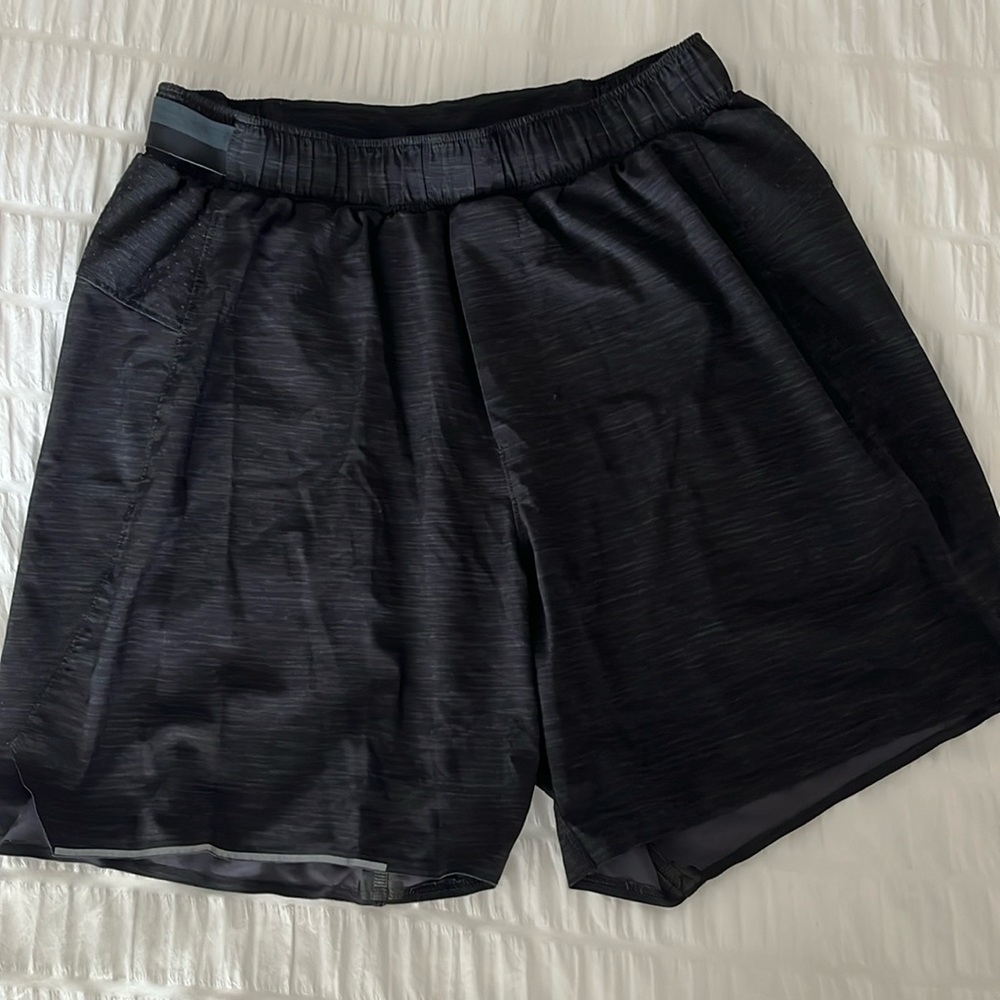 Like NEW! LULULEMON SURGE SHORT, lined, 6inch